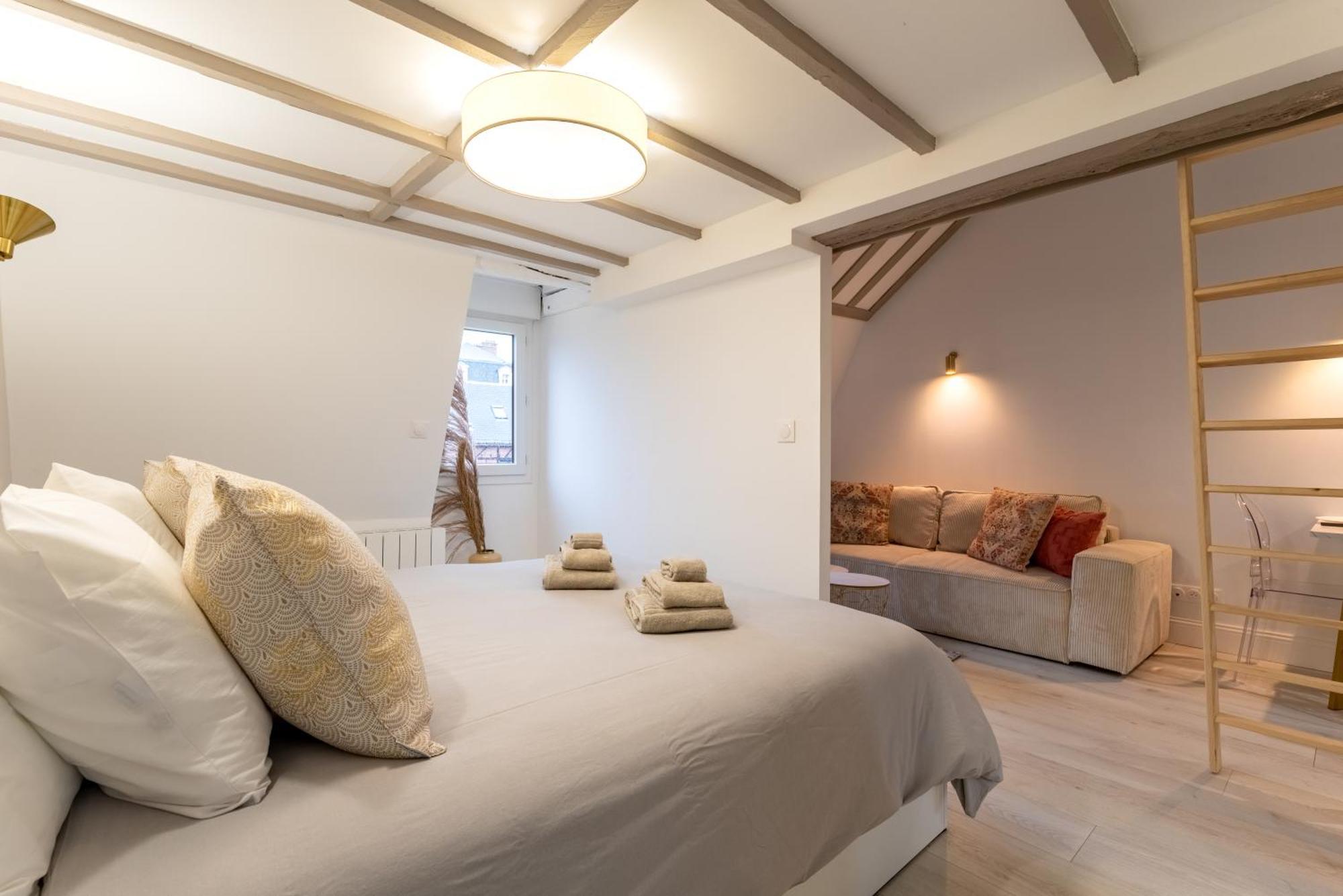 Suite Cathedrale Haut De Gamme + Parking - N°8 Rouen Exterior foto